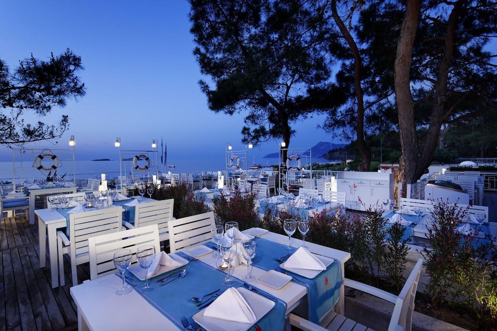Corinthia Club Hotel Tekirova Exterior photo